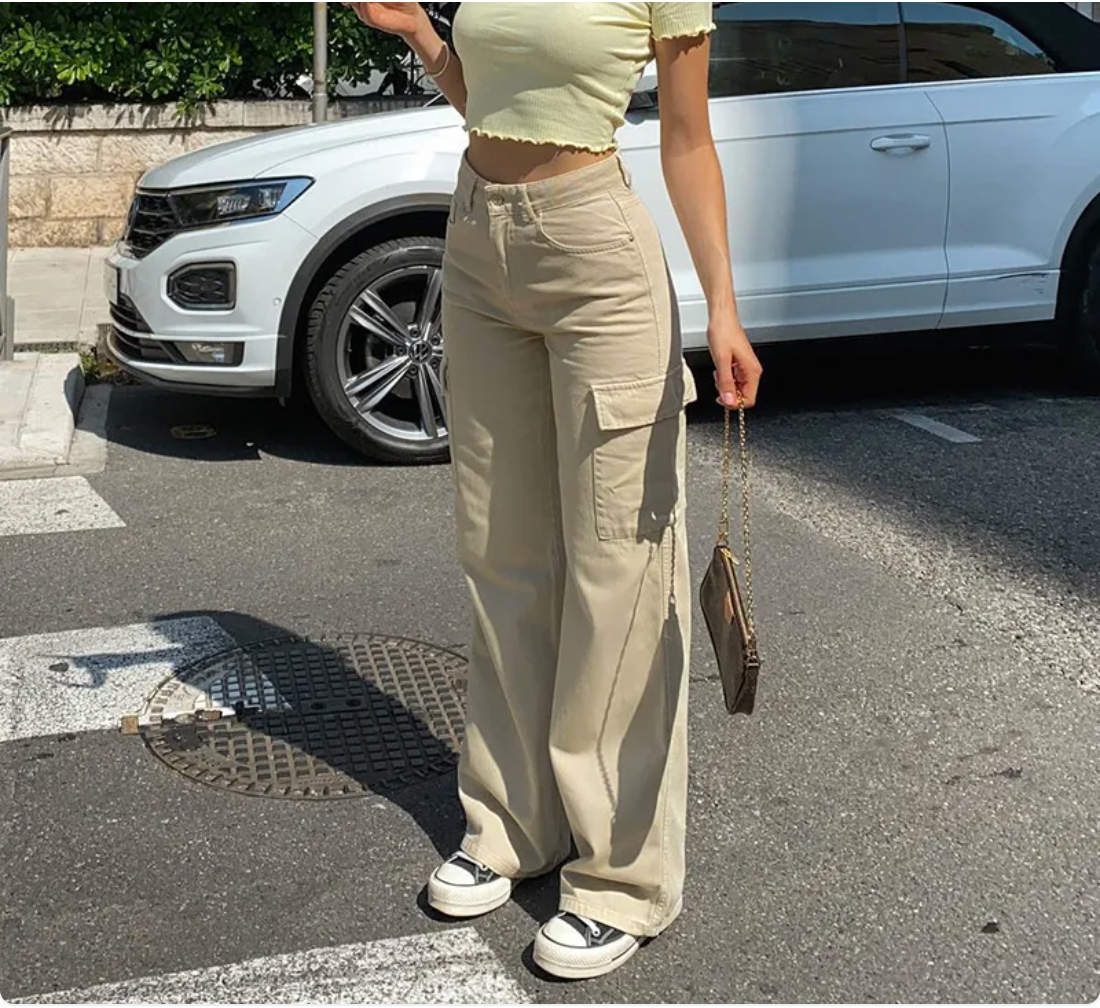 Women’s Straight Leg Cargo Jeans